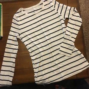 Black/White striped long sleeve shirt. So comfy!